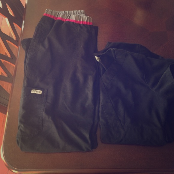 XS gets anatomy scrub set