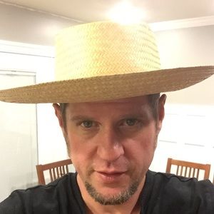 Meet your Posher, Chris