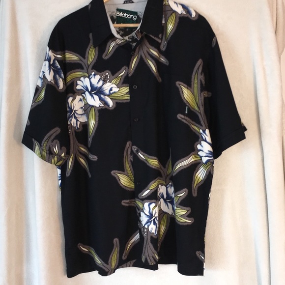 MENS BUTTON DOWN BILLABONG SHORT SLEEVE SHIRT