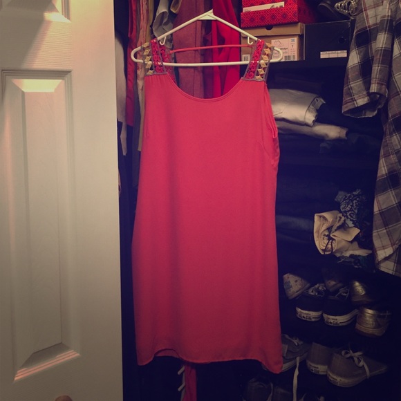 Crotchet back dress. Coral.