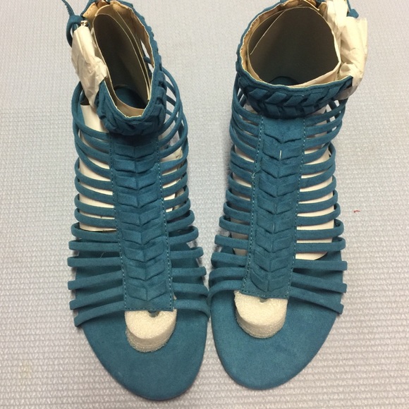 Last size 6.5 - Picture 2 of 4