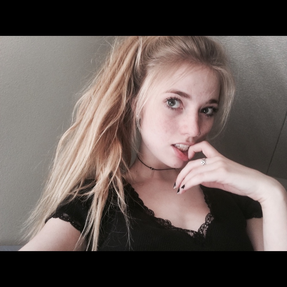 Meet your Posher, Eliza