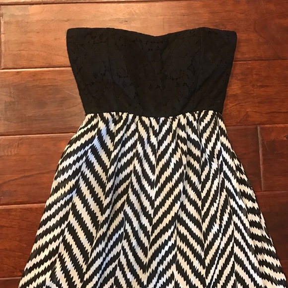 Maxi dress black and white
