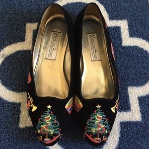 Madeline Stuart black Christmas velvet flats Sz 7