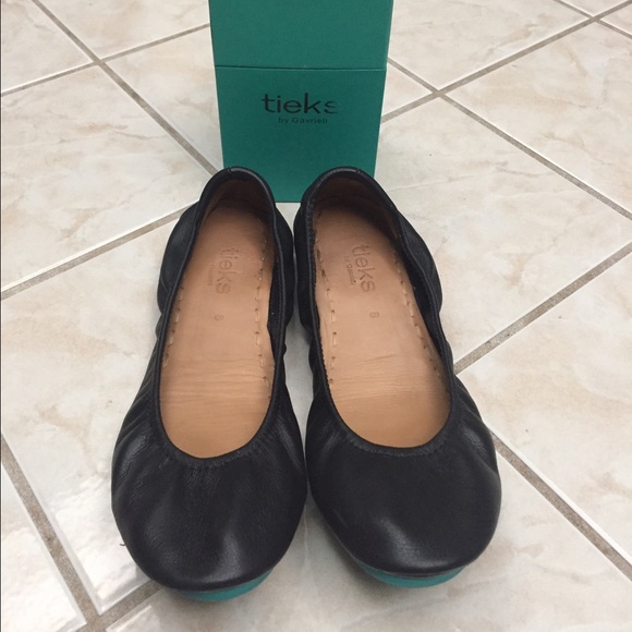 Tieks Matte Black size 8