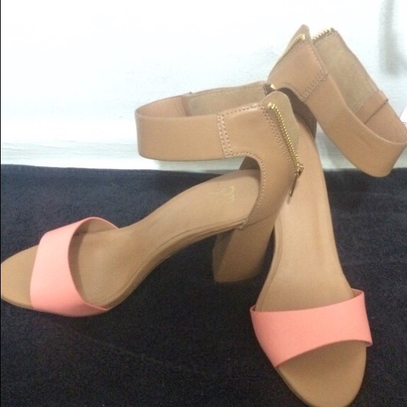 Size 9 High Heel Sandals - Picture 1 of 3