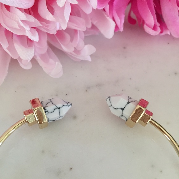 "Willow" Bracelet || White Marble & Gold Cuff - Picture 3 of 6
