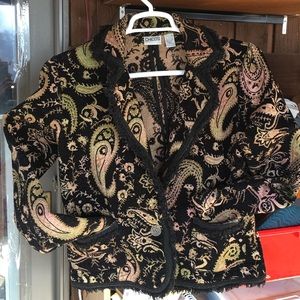 Sweater Chico's brand