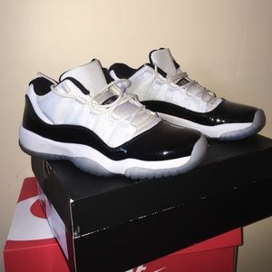 Air Jordan 11 retro low concord
