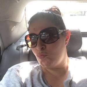 Meet your Posher, Dayna