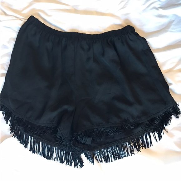 Soprano fringe black shorts 😊