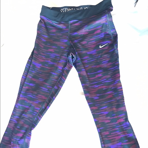 Nike dri fit cropped leggings