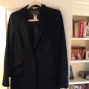 Navy blue wool coat with belvet collar