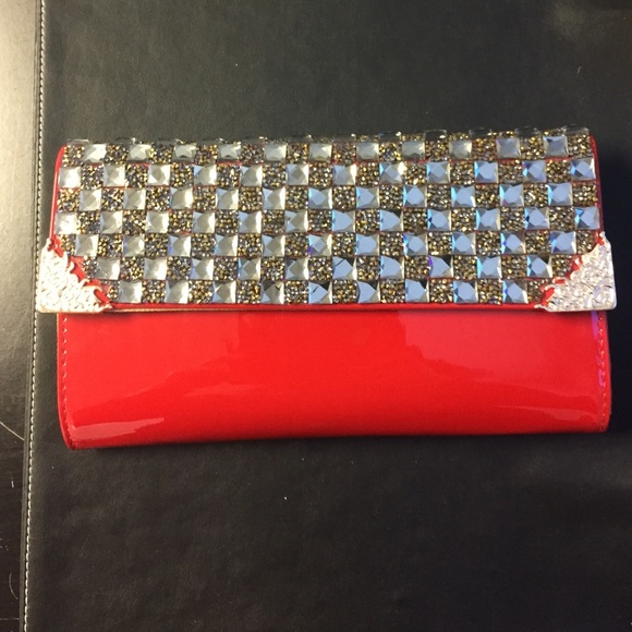 Red Clutch