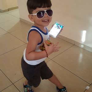 Meet your Posher, Dunia