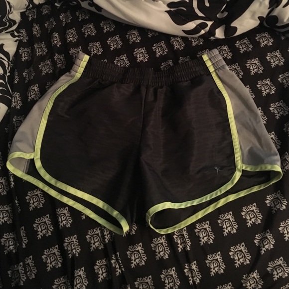 Danskin running shorts !! 🏃🏼🎉