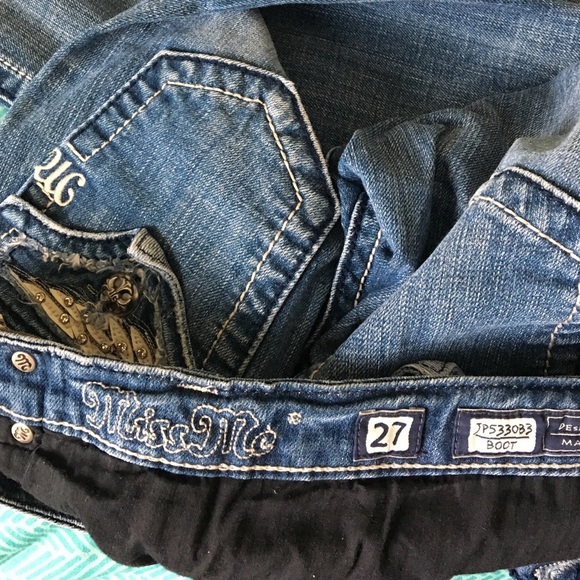 🚫Sold🚫 Miss Me boot cut jeans "27 - Picture 3 of 3