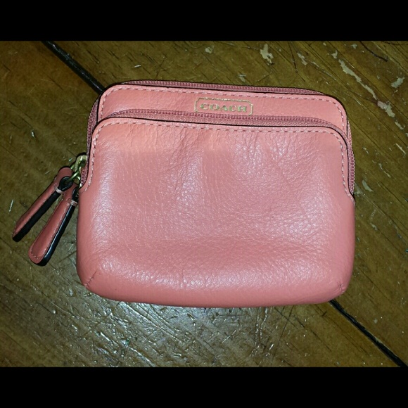 **COACH COIN/CARD HOLDER**