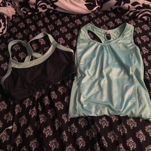 Matching Sports bra and tank top !