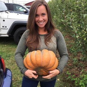 Meet your Posher, Laura