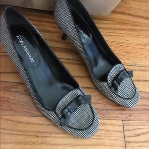 Enzo black/white heels size 7