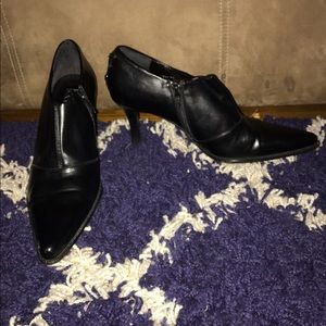 Franco Sarto ankle booties size 7.5