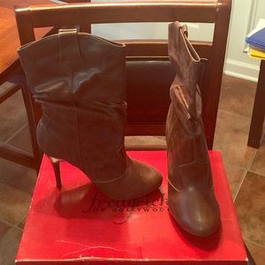 New boots🎉🎊 Never Worn