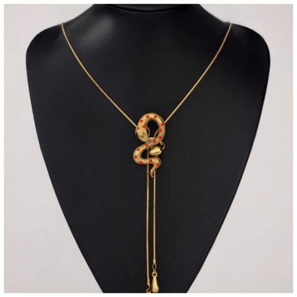 DF100 Swarovski Crystal Gold Red Crystal Necklace - Picture 2 of 3