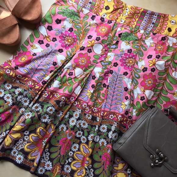 Pleated paisley prep skirt