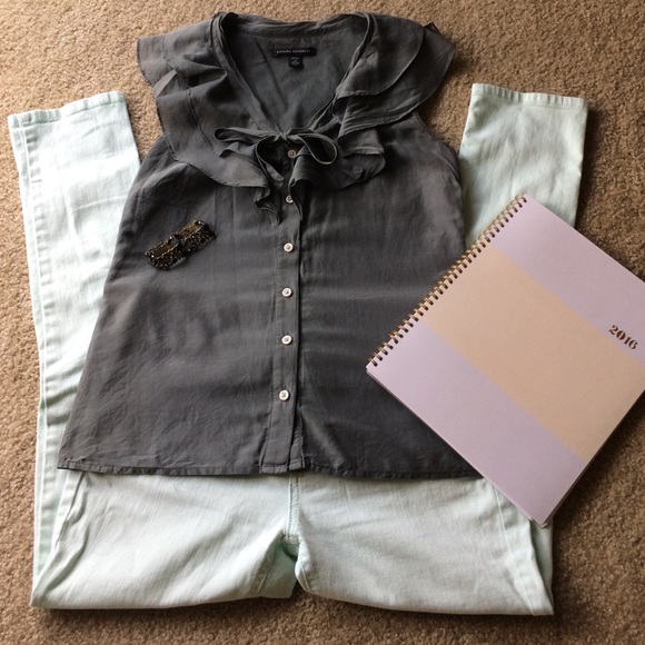Banana Republic Ruffle Top - Picture 2 of 3