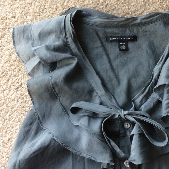 Banana Republic Ruffle Top