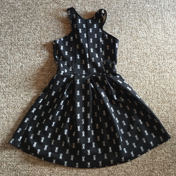 hollister pineapple skater dress, size small