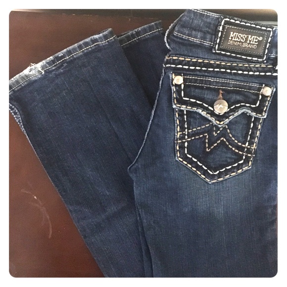 ONE HOUR PRICE DROP!! Miss Me Jeans