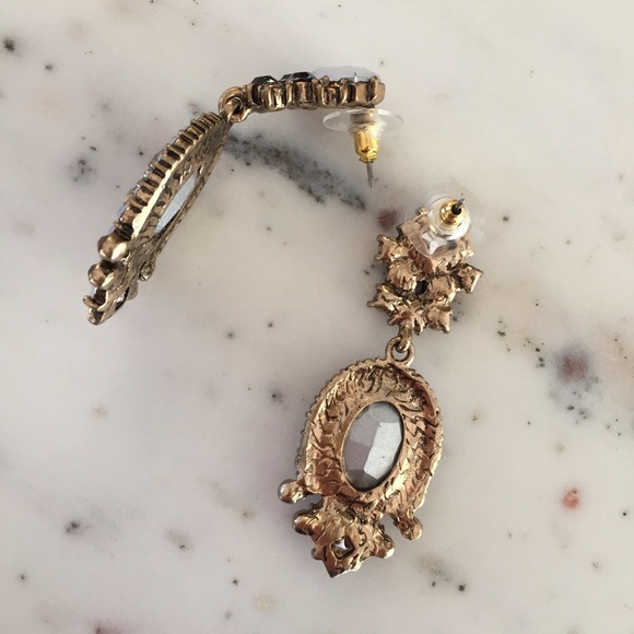 "Isabelle" Earrings || Gray Crystal Statement - Picture 3 of 6