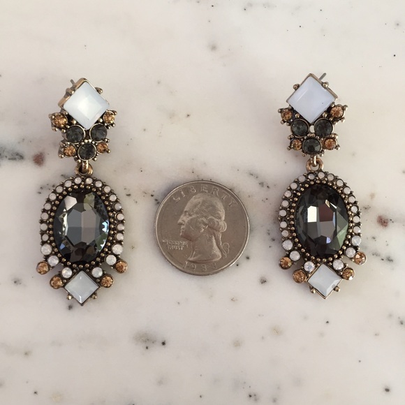 "Isabelle" Earrings || Gray Crystal Statement - Picture 4 of 6