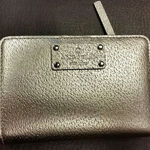 Kate Spade NWT Tellie Rosegold wallet