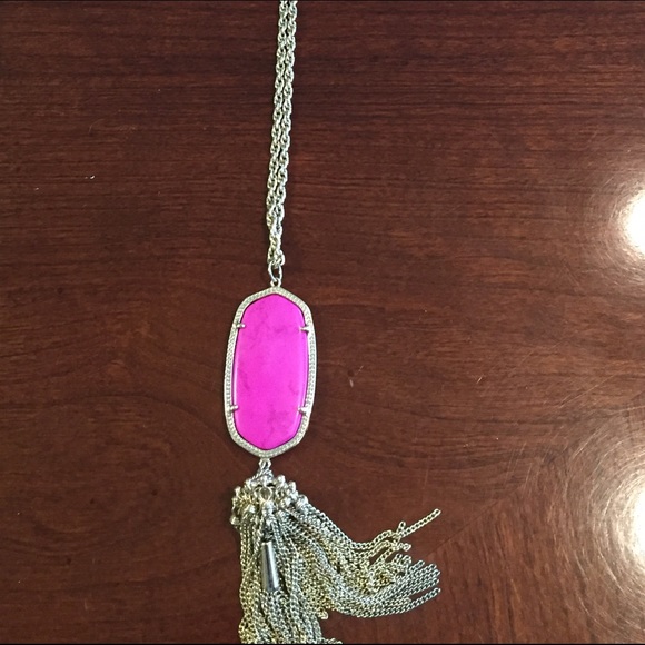 Kendra Scott rayne necklace magenta