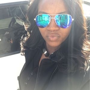 Meet your Posher, Trina