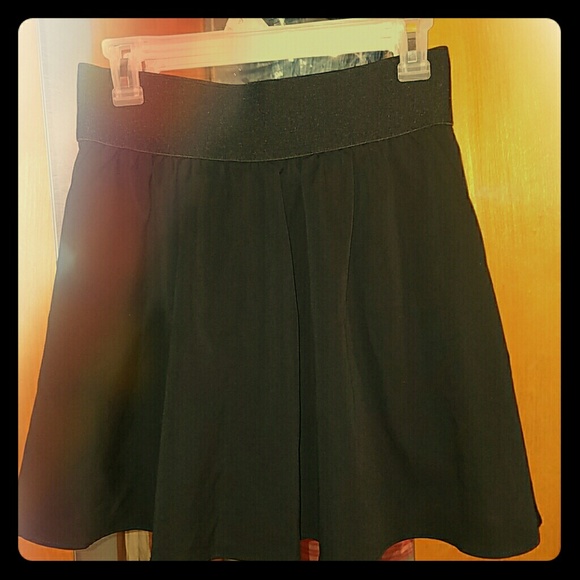 Black express skater skirt, size small!! - Picture 1 of 4