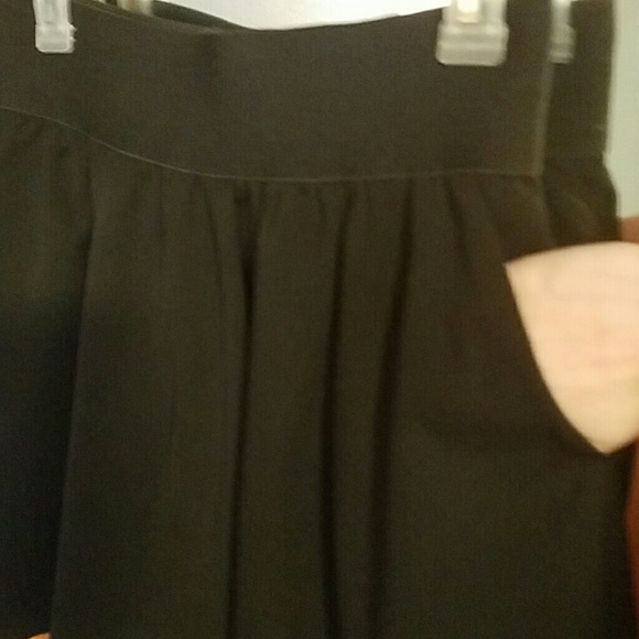 Black express skater skirt, size small!! - Picture 2 of 4