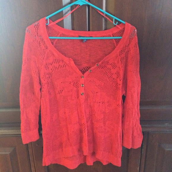 Red Top - Picture 3 of 4