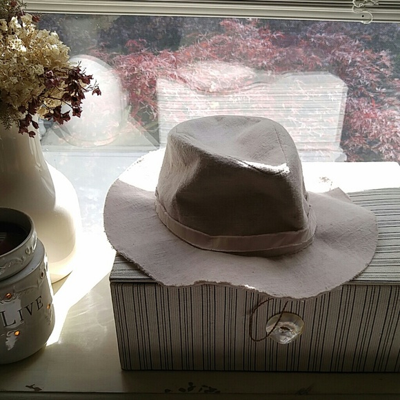 Zara fedora. Lowest SALE??