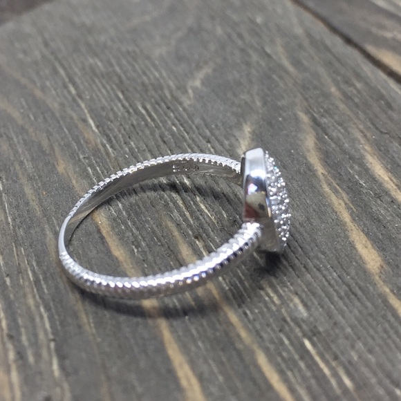 Sterling Silver Cubic Zirconia Ring - Picture 4 of 5