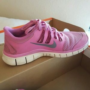 Nike free 5.0 in pink