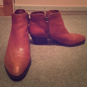 Franco Sarto ankle booties