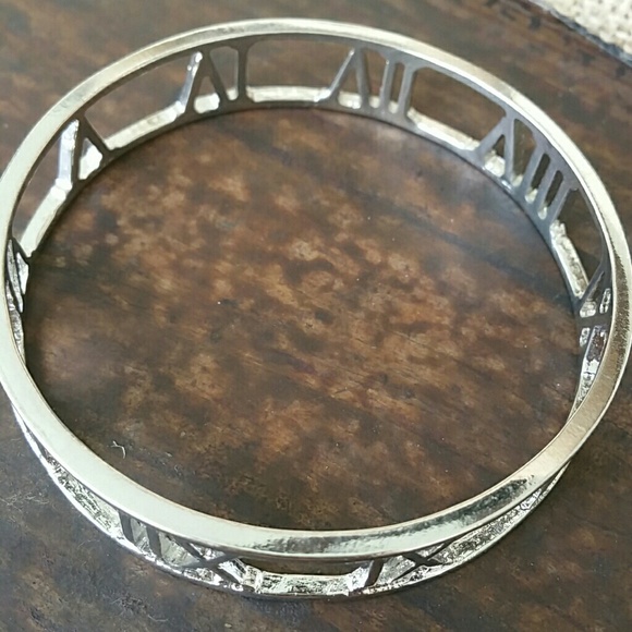 Dainty jewelry - Picture 3 of 3