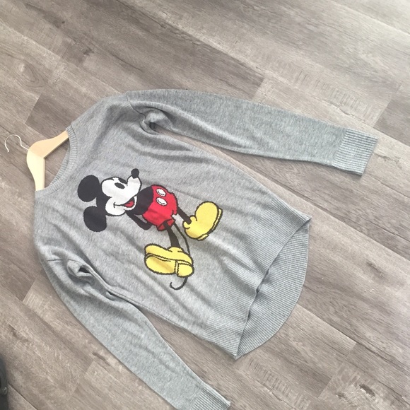 Mickey Mouse sweater