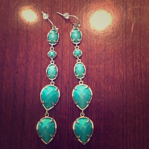 Kendra Scott bryon earrings in teal
