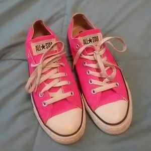 Pink converse Sneakers