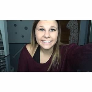 Meet your Posher, Dana